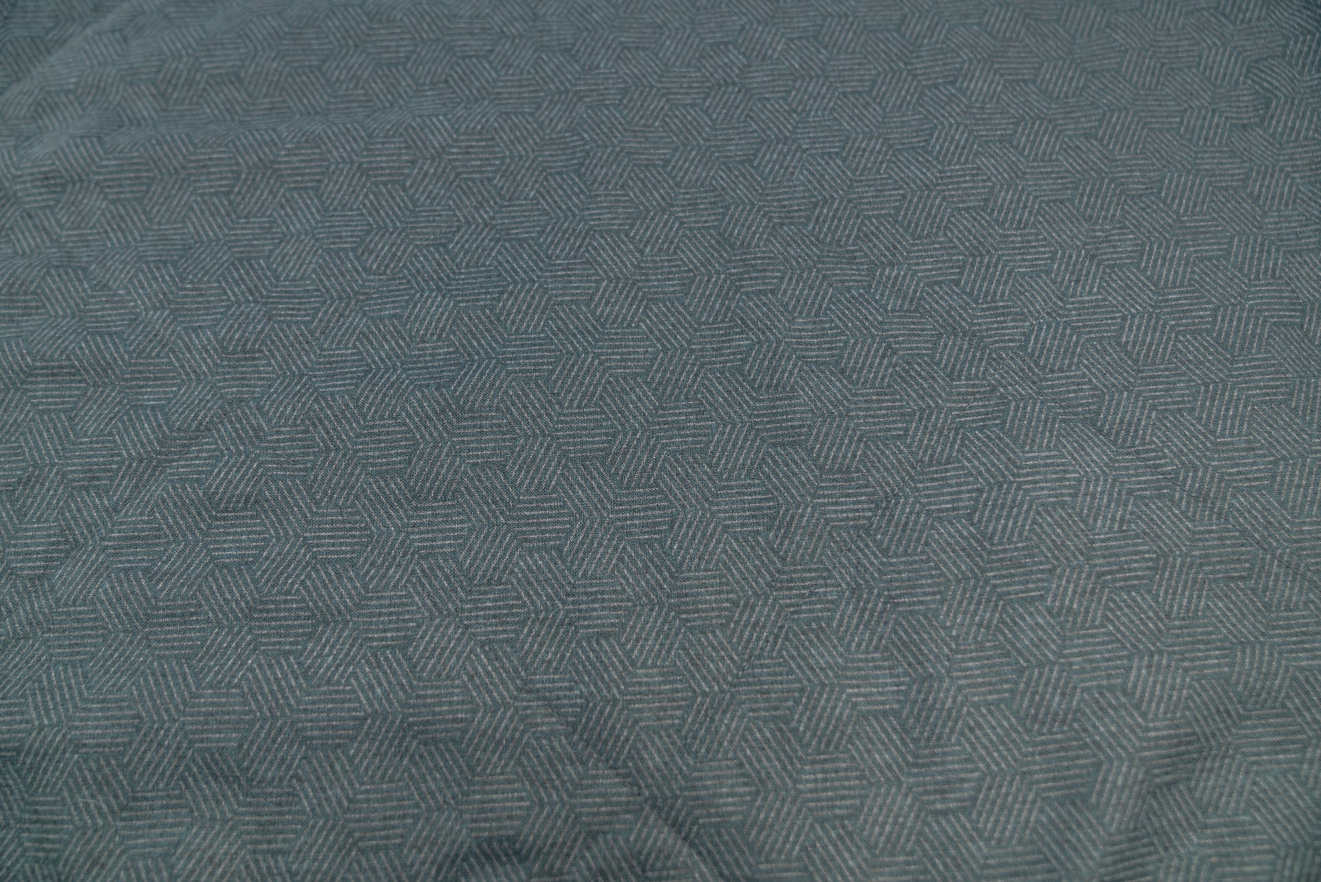 gr-ezi-bag-wellhealthblanket-wool-deluxe-warme-multifunktionsdecke-deckenschlafs image 4