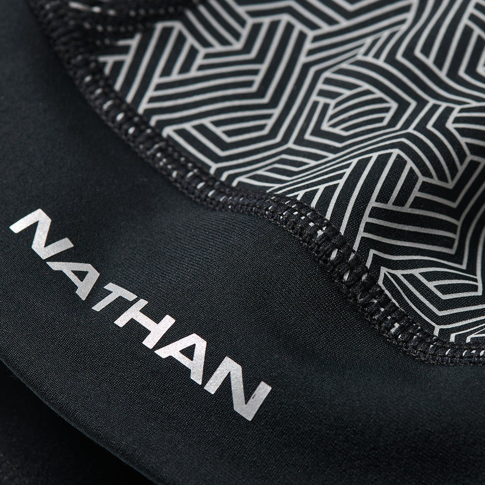 nathan-hypernight-reflective-beanie-2-reflektierende-laufm-tze-mit-hexagon-print image 7