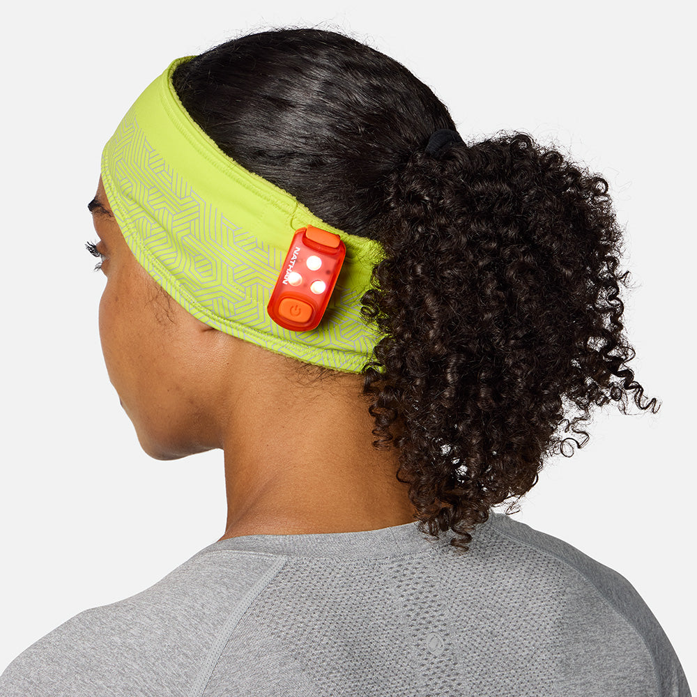 nathan-hypernight-reflective-headband-2-reflektierendes-lauf-stirnband-mit-strob image 2