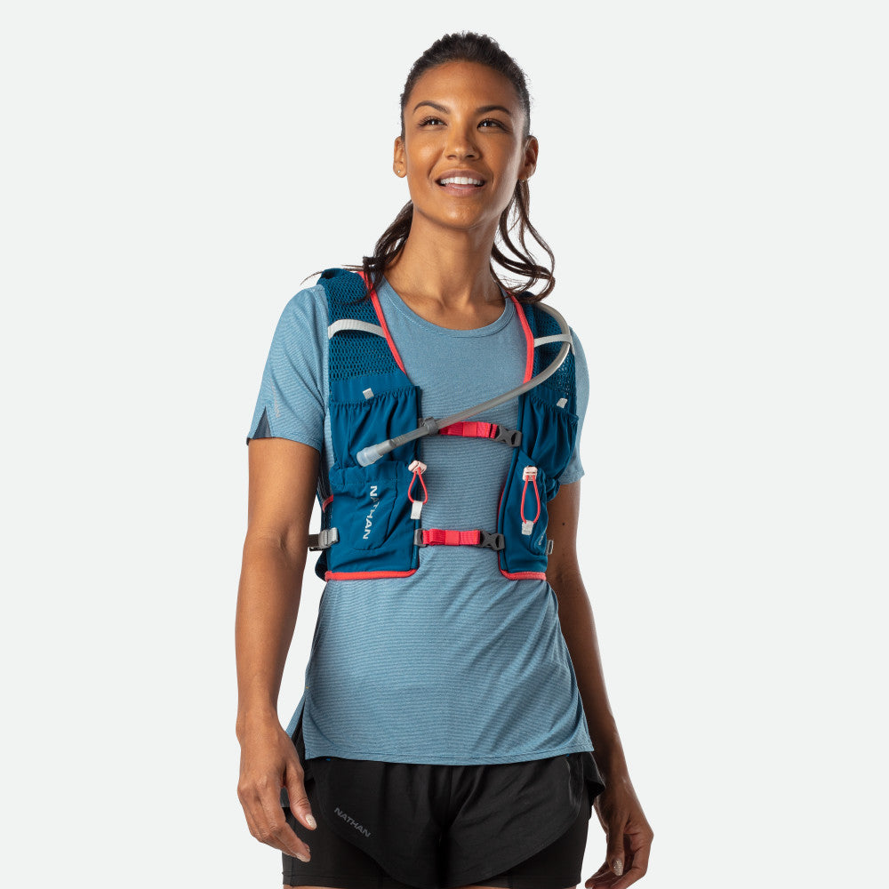 nathan-vaporairess-lite-4l-damen-trinkweste-2l-trinkblase-7-taschen-22-oz-flasch image 3