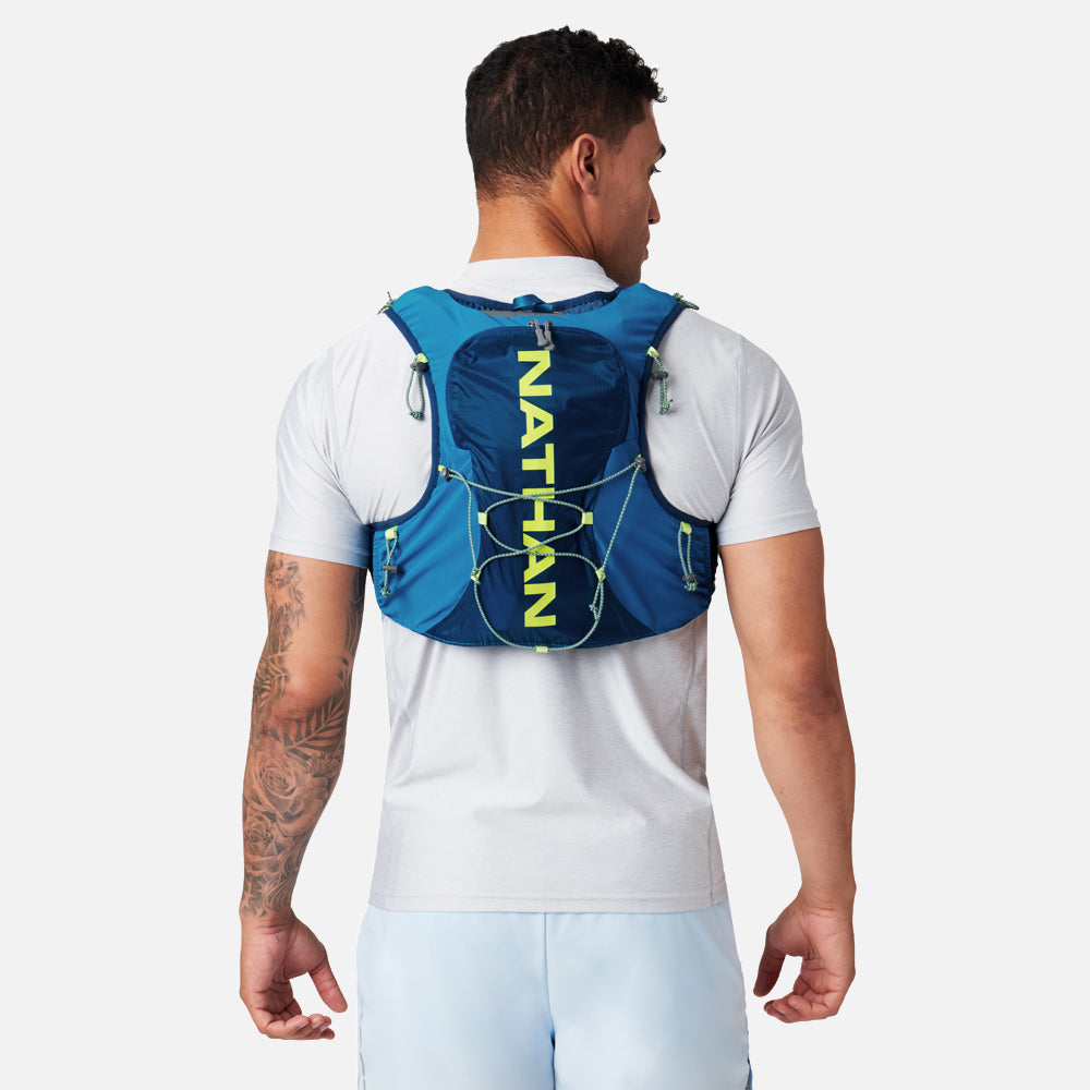 nathan-vaporair-3-0-7-liter-trinkrucksack-laufweste-mit-air-mesh-schultergurten image 4
