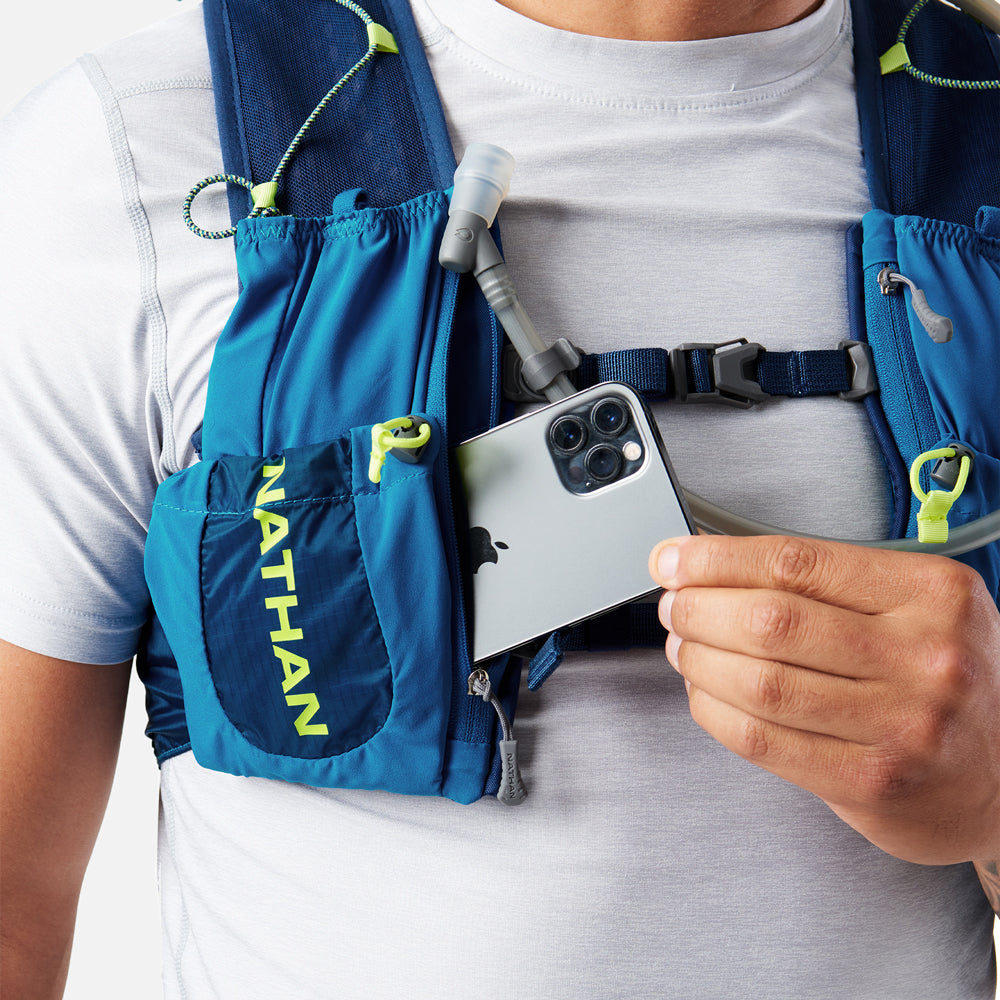 nathan-vaporair-3-0-7-liter-trinkrucksack-laufweste-mit-air-mesh-schultergurten image 8