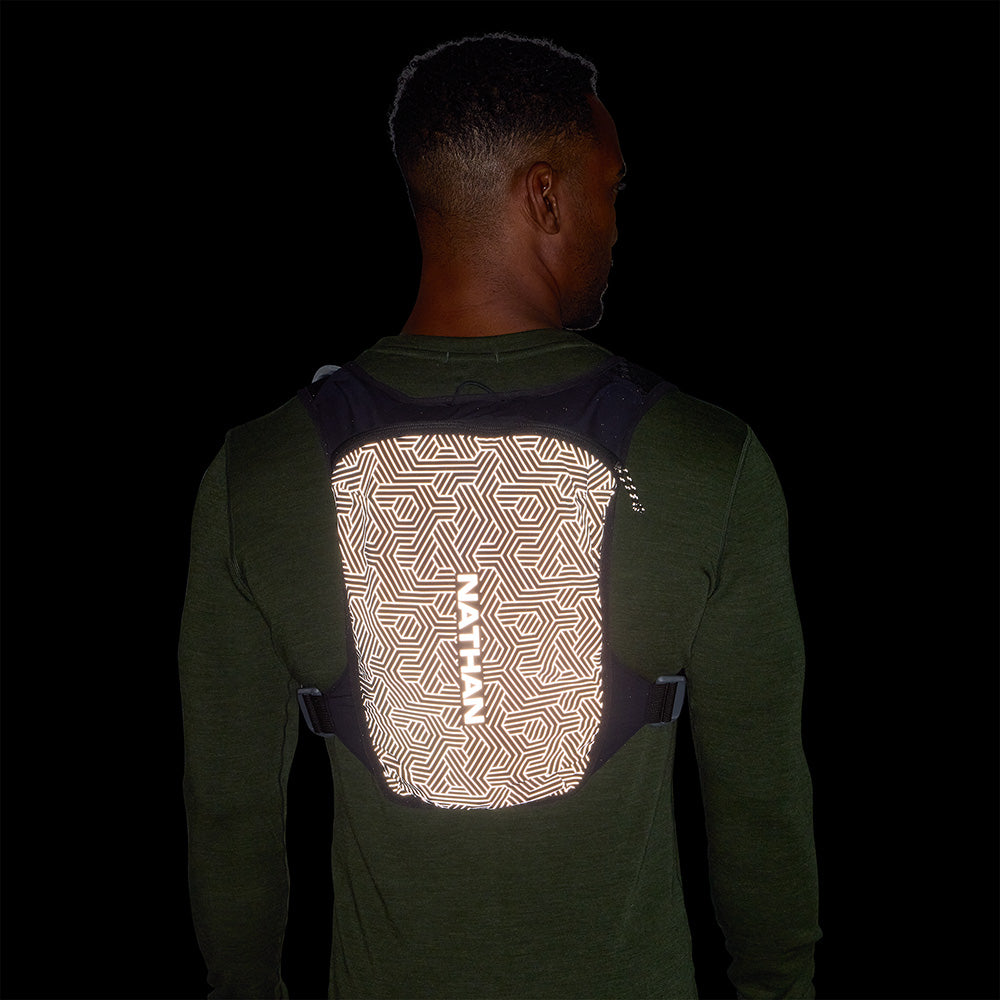 nathan-hypernight-quickstart-3-0-4l-lauftrinkrucksack-reflektierendes-hexagon-de image 8