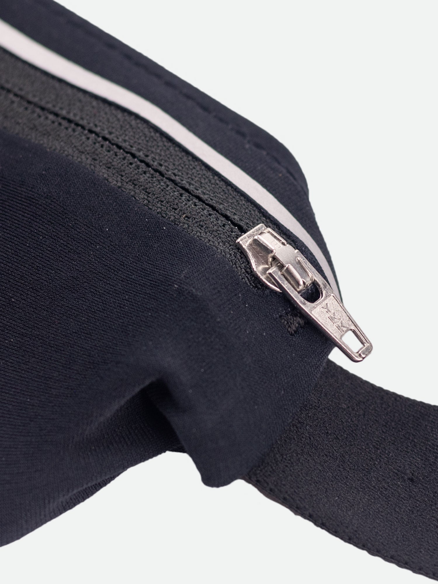 nathan-mirage-pack-adjustable-belt-verstellbarer-laufg-rtel-mit-smartphone-fach- image 2