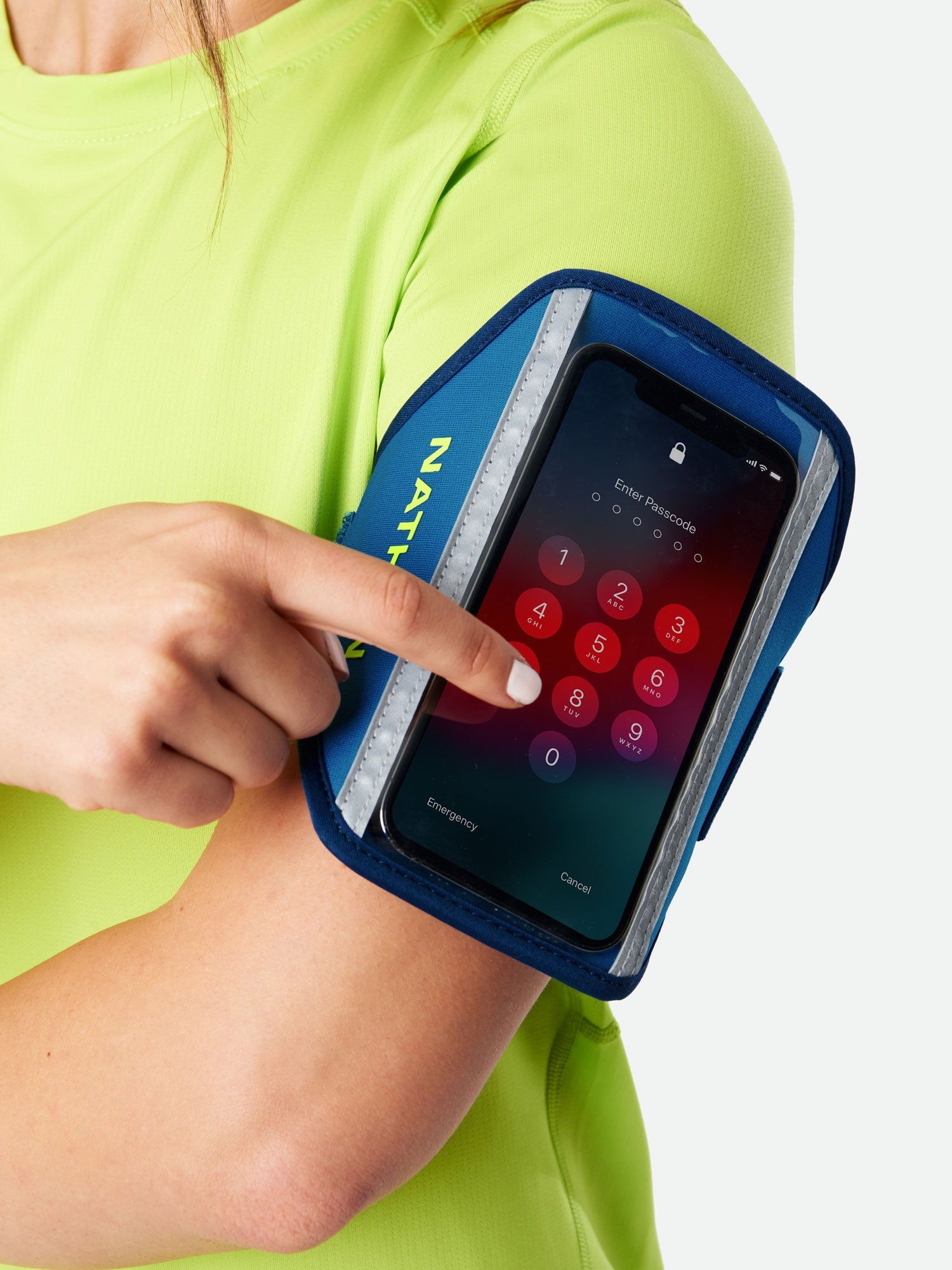 nathan-super-5k-smartphone-armband-ultraleichtes-wasserabweisendes-neopren-handy image 8
