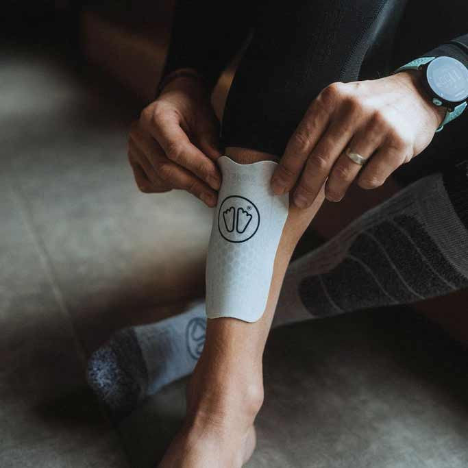 sidas-shin-protector-gel-schienbeinschoner-paar-gelpolstert-gegen-skischuh-druck image 2