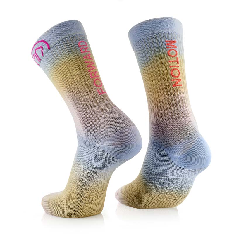 sidas-run-motion-laufsocken-synergy-fit-co-designed-mit-caitlin-fielder-tie-dye image 5